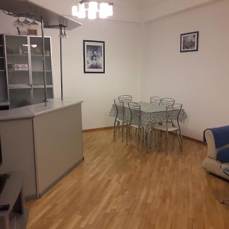 I See The Sea Nefchilyar Avenue 2 Bedroom Baku Exterior photo