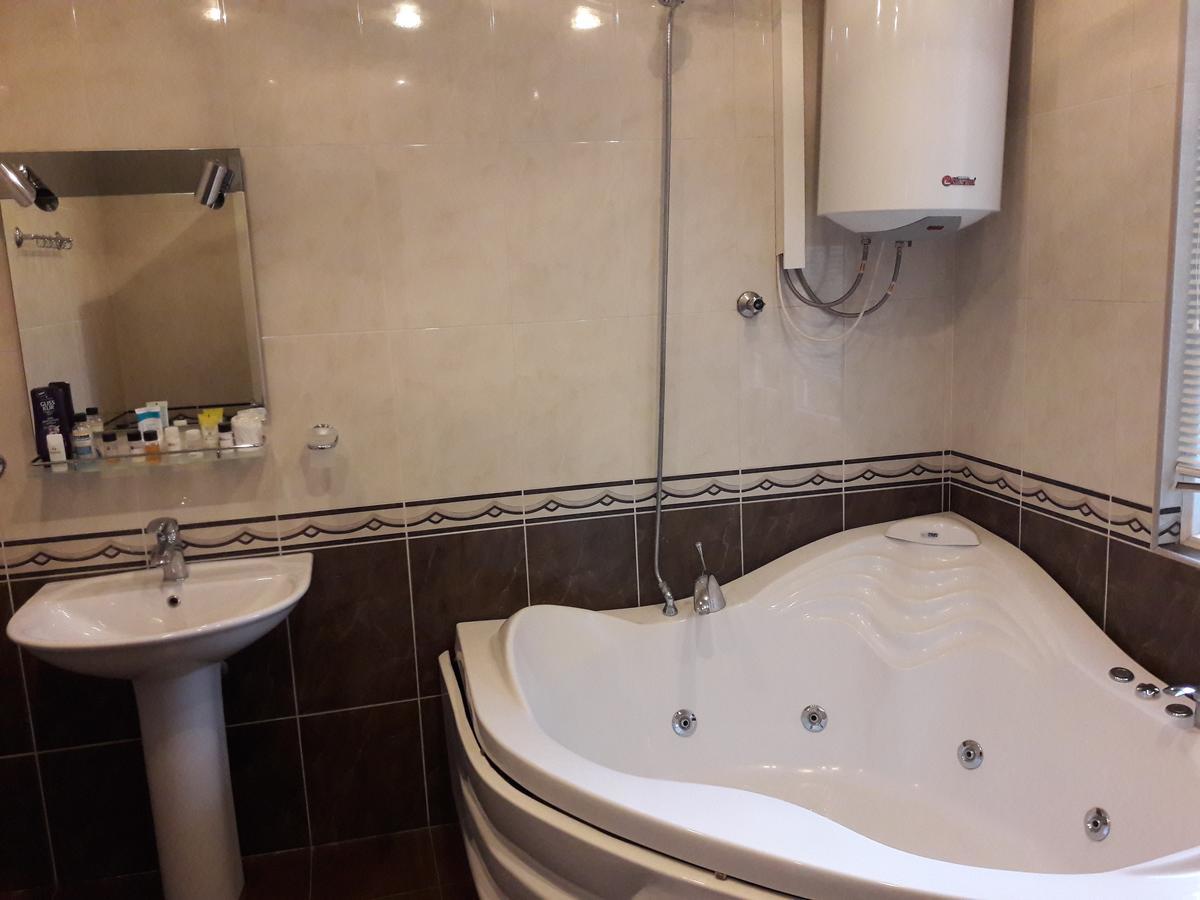 I See The Sea Nefchilyar Avenue 2 Bedroom Baku Exterior photo